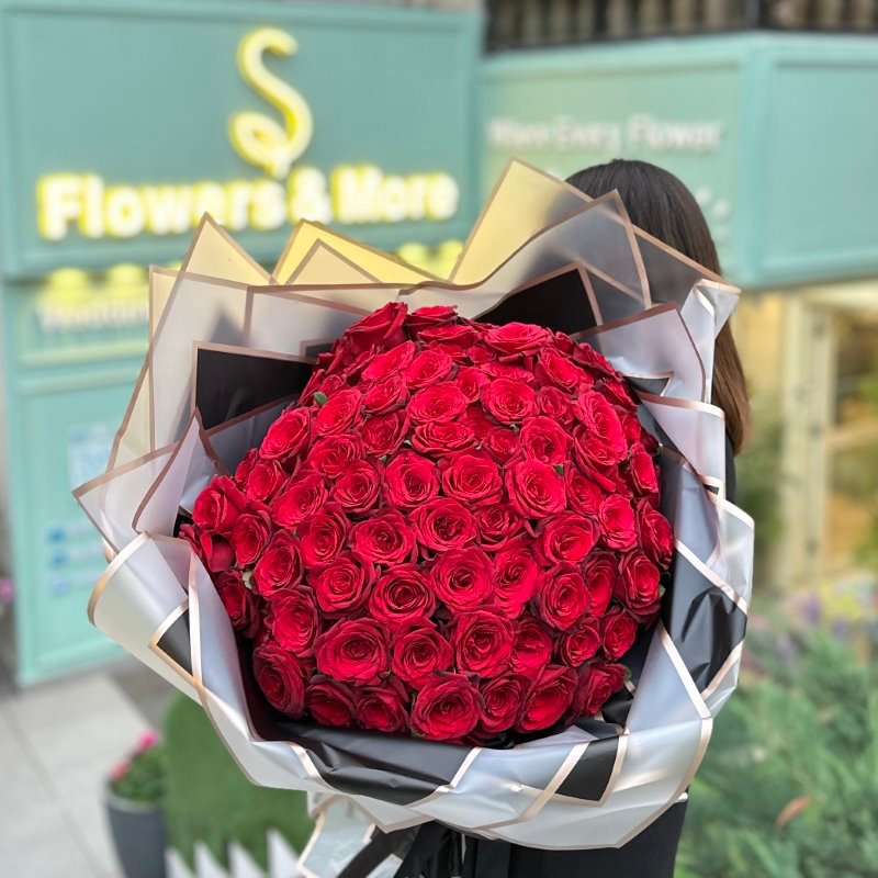 Red Roses Bouquet 1