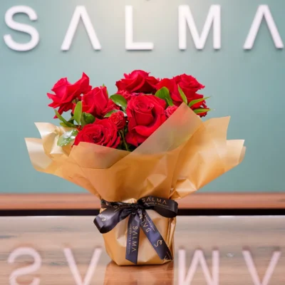 Scarlet Whisper - Luxury Flowers Arrangement