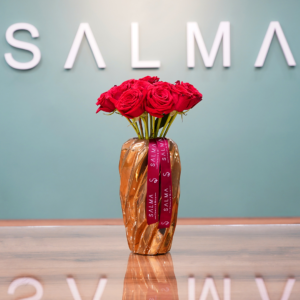 Golden Edge - Luxury Flowers Arrangement