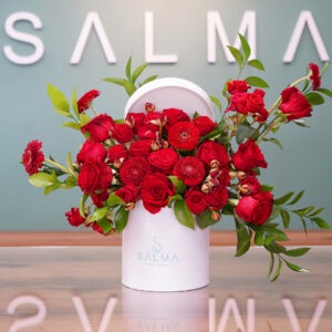 The Red Muse - Luxury Flowers Arrangement