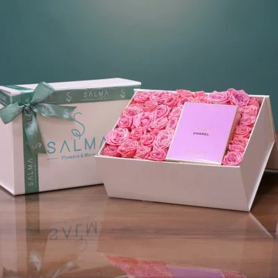 Salma Box With Chanel Chance - Luxury Flowers Arrangement