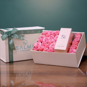 Salma Box With Giorgio Armani Si - Luxury Flowers Arrangement