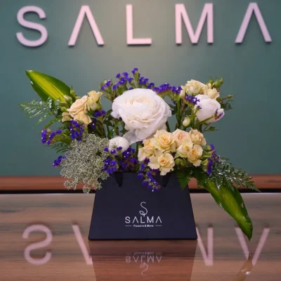 Stars in the Dark - Luxury Flowers Arrangement