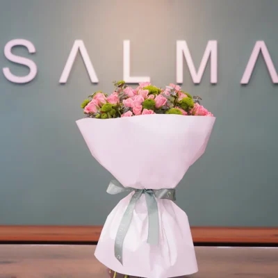 Hand Bouquet - Premium Flowers and Gifts Amman