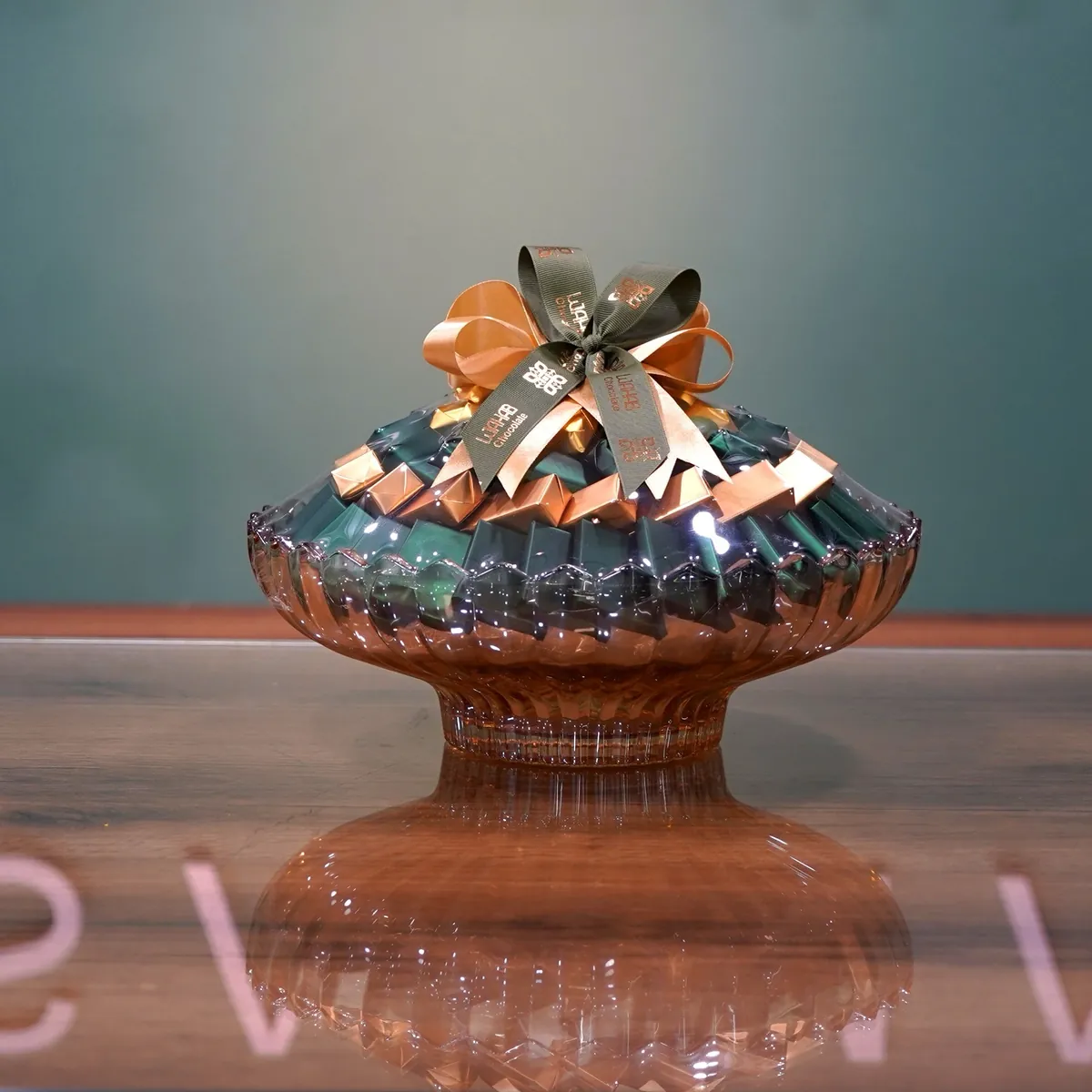 Luxurious Chocolate Plate 840g