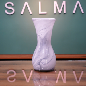 Smoked glass vase for luxury flower bouquets in Amman.